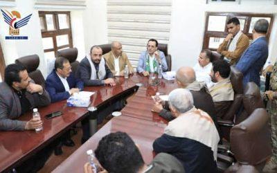 وزير المالية يزور مصلحة الضرائب والجمارك ويلتقي قيادة الغرفة التجارية