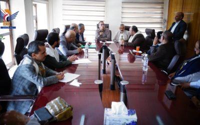 اجتماع يناقش الامتيازات الممنوحة للمكلفين من مصلحة الضرائب والجمارك