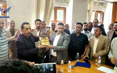 قطاع التحصيل بمصلحة الضرائب والجمارك يكرم وكيل وزارة المالية لقطاع الإيرادات